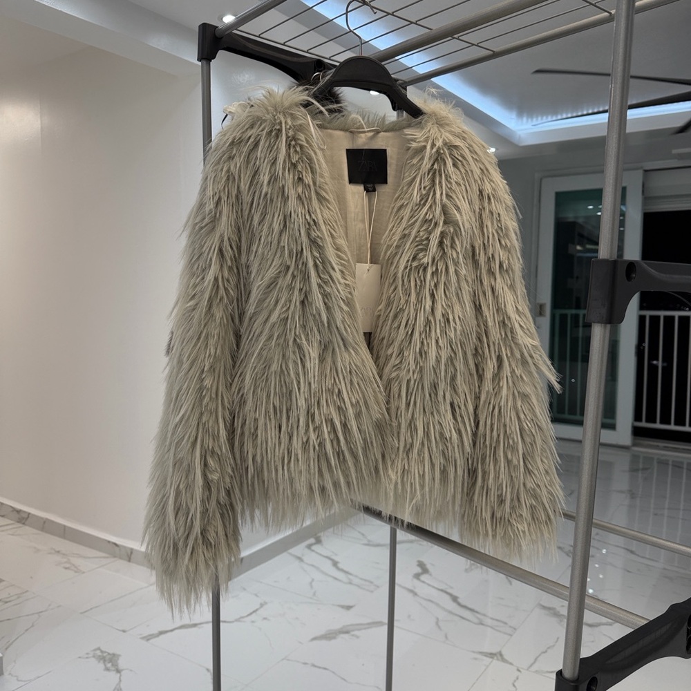 Zara faux fur coat, light grey - Picture 6 of 14